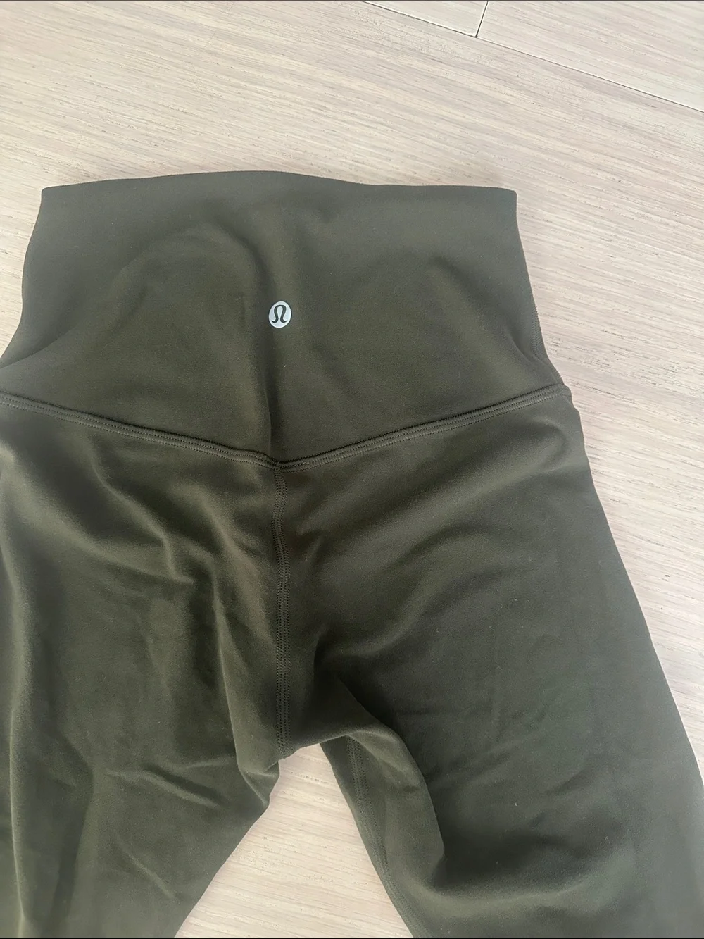lululemon “Old” Align pants HR 7/8 sz 2